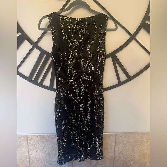 Le chateau dress - Picture 3 of 3